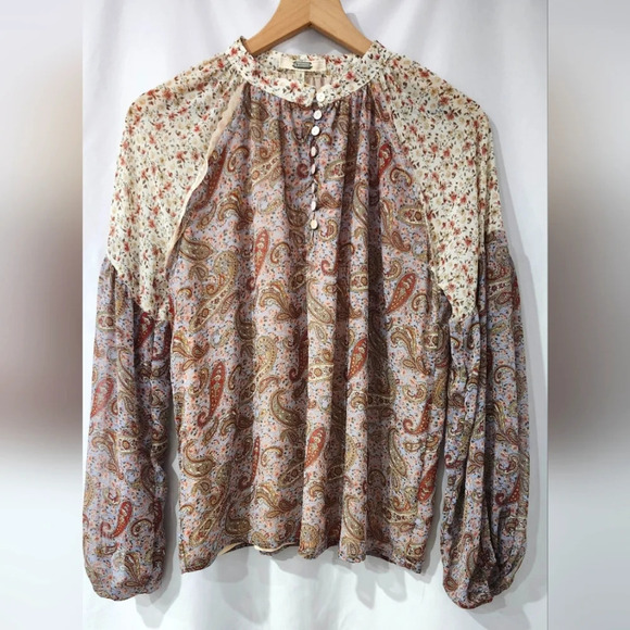 Gimmicks Buckle‎ NWT Womens Floral Paisley Top Size S Boho Peasant Patchwork - Picture 1 of 9